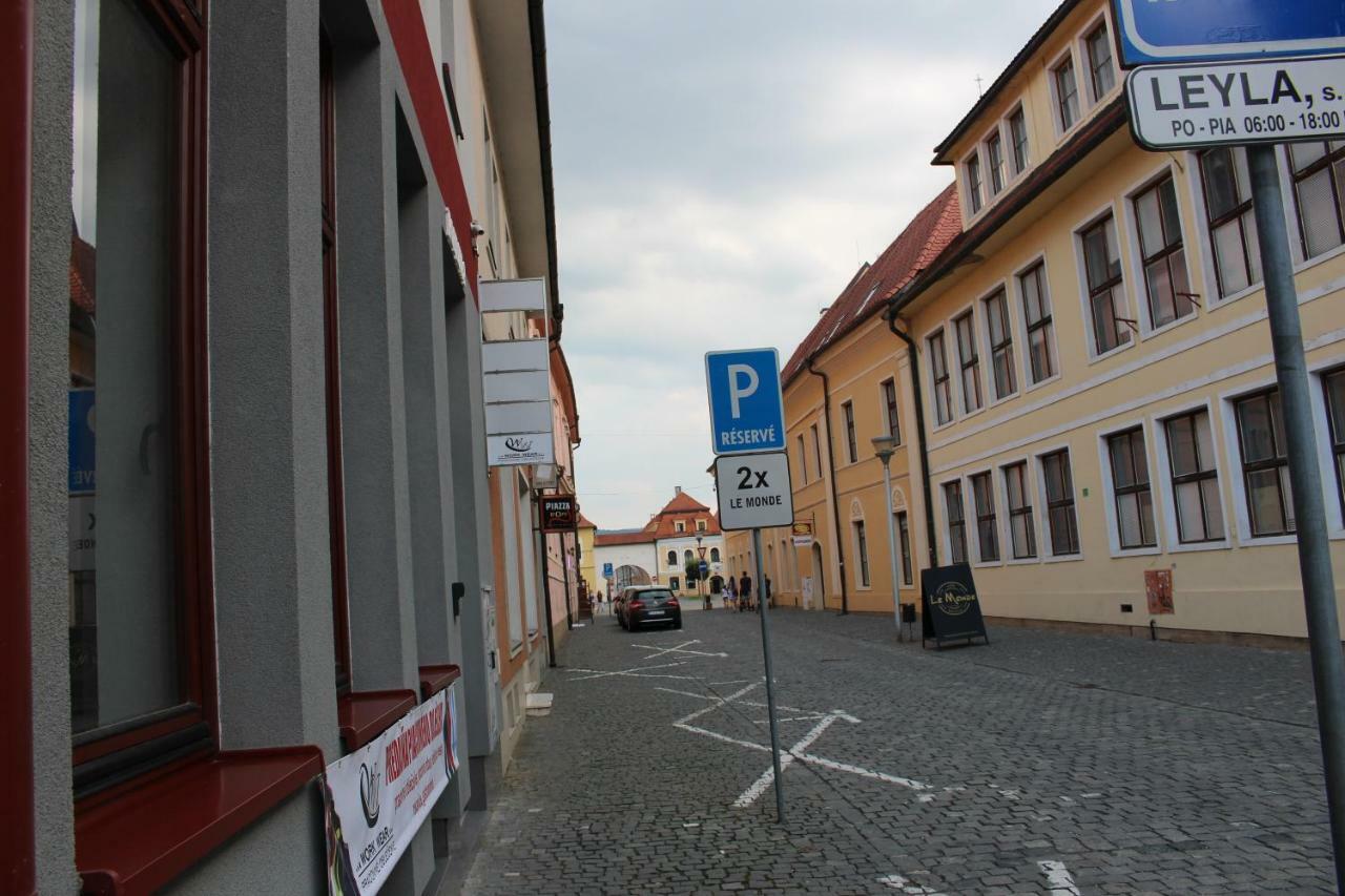 Centrum Apartman LEYLA Bardejov Exterior foto